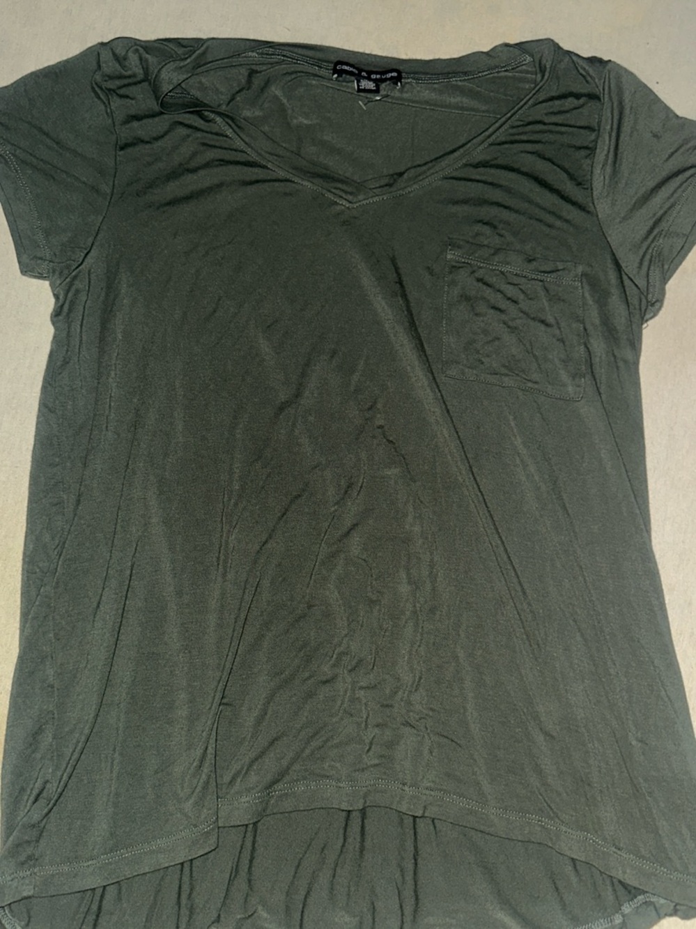 Womens Size L Cable & Gauge Soft V-Neck Pocket Tee - Olive Green